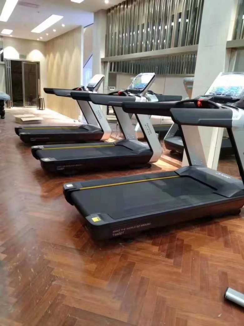 友阿集團(tuán)汨羅營(yíng)銷(xiāo)中心